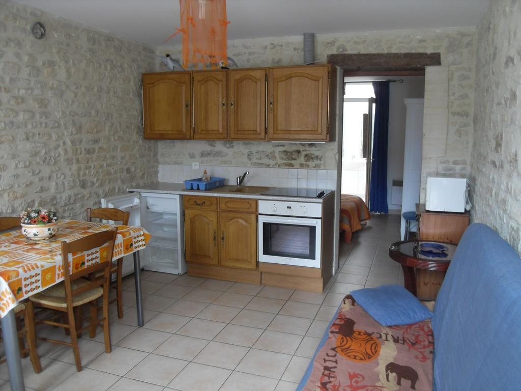 Maison En Pierre Apartman Port-en-Bessin-Huppain Szoba fotó