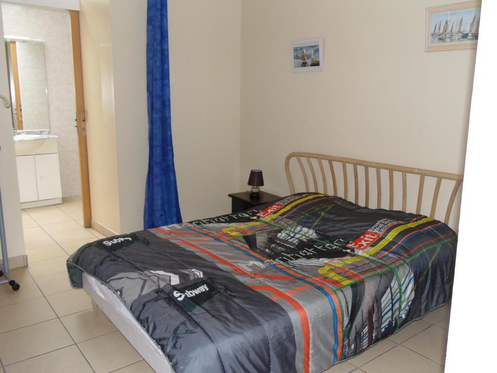 Maison En Pierre Apartman Port-en-Bessin-Huppain Szoba fotó